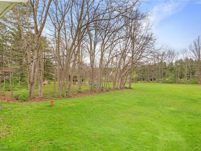 553 Mcneil Drive , Sagamore Hills, OH 44067 Photo 4