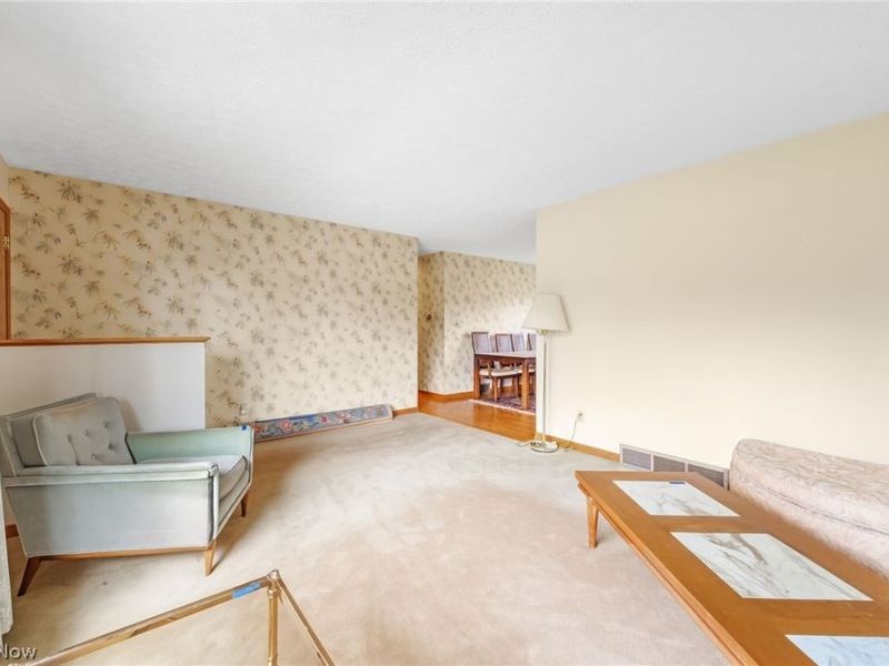 553 Mcneil Drive , Sagamore Hills, OH 44067 Photo 7