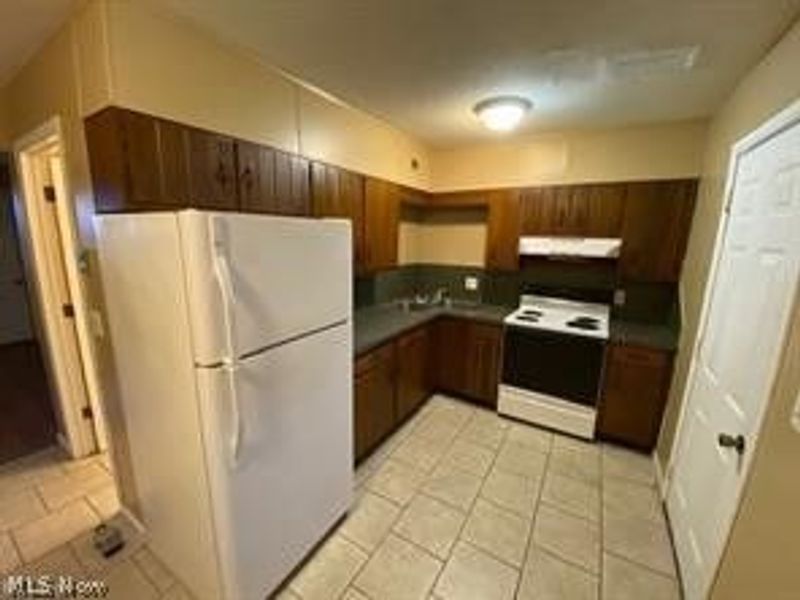 31 S State Street, Unit 2, Frazeysburg, OH 43822 Photo 2