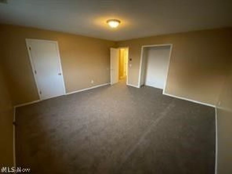 31 S State Street, Unit 2, Frazeysburg, OH 43822 Photo 8