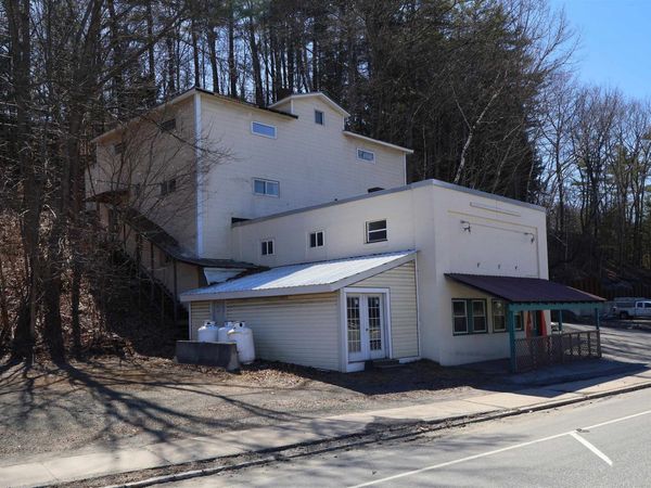 568 North Main Street, Hartford, VT 05001