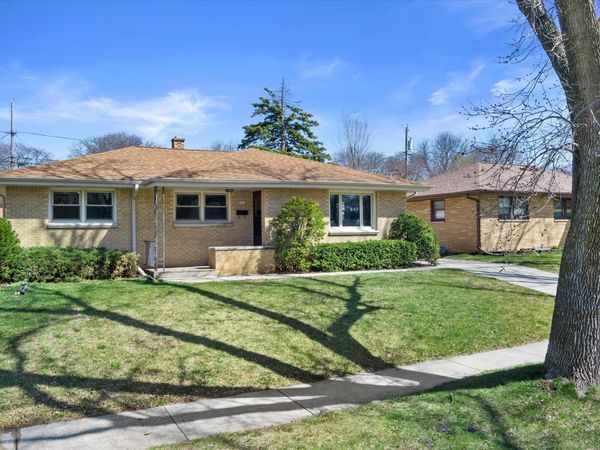 9714 W Arthur Ave, West Allis, WI 53227