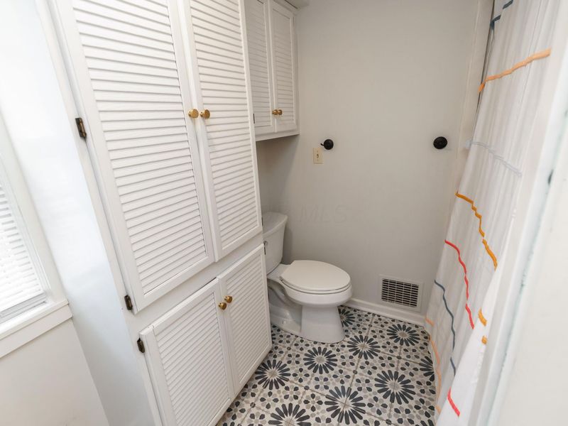 284 S Stanwood Road, Columbus, OH 43209 Photo 40