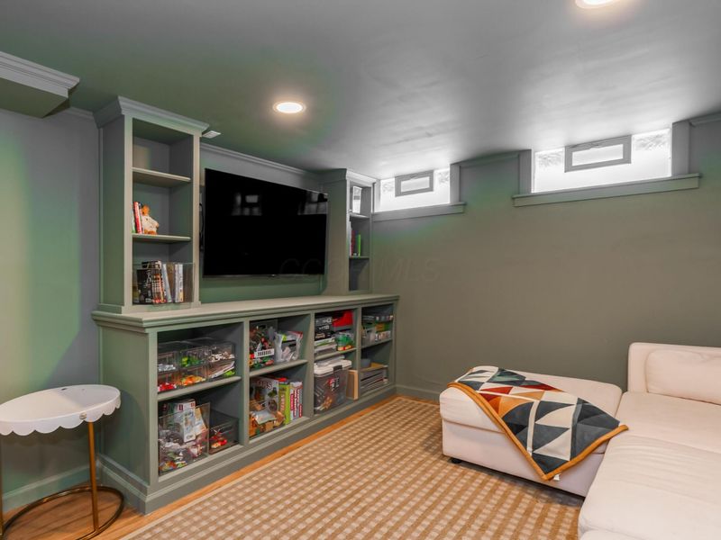 284 S Stanwood Road, Columbus, OH 43209 Photo 47