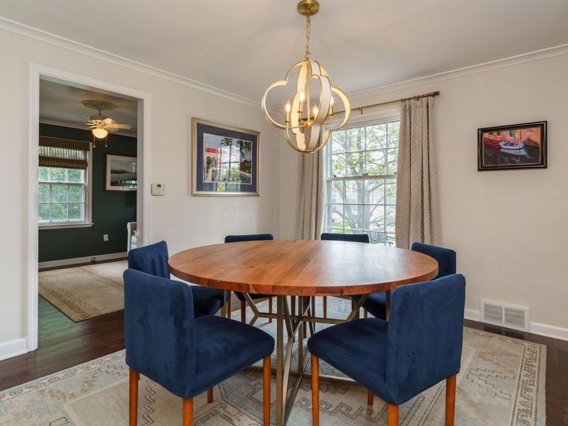 284 S Stanwood Road, Columbus, OH 43209 Photo 5