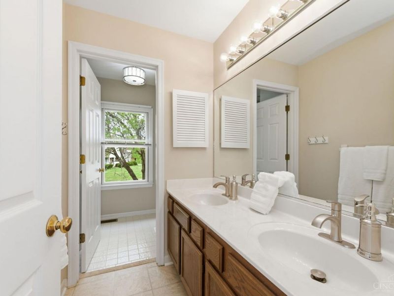 7248 Glenn Moor Drive, West Chester, OH 45069 Photo 25