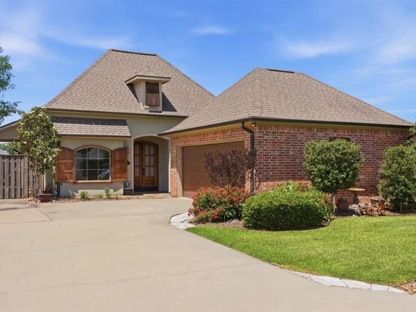2018 La Cache Drive , Lake Charles, LA 70601