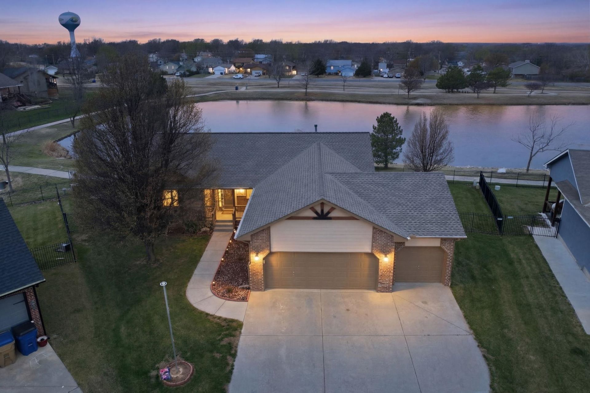 6465 N Upchurch Cir, Park City, KS 67219 Main Photo