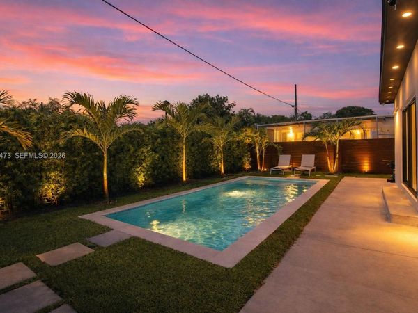 500 NW 43rd St, Miami, FL 33127