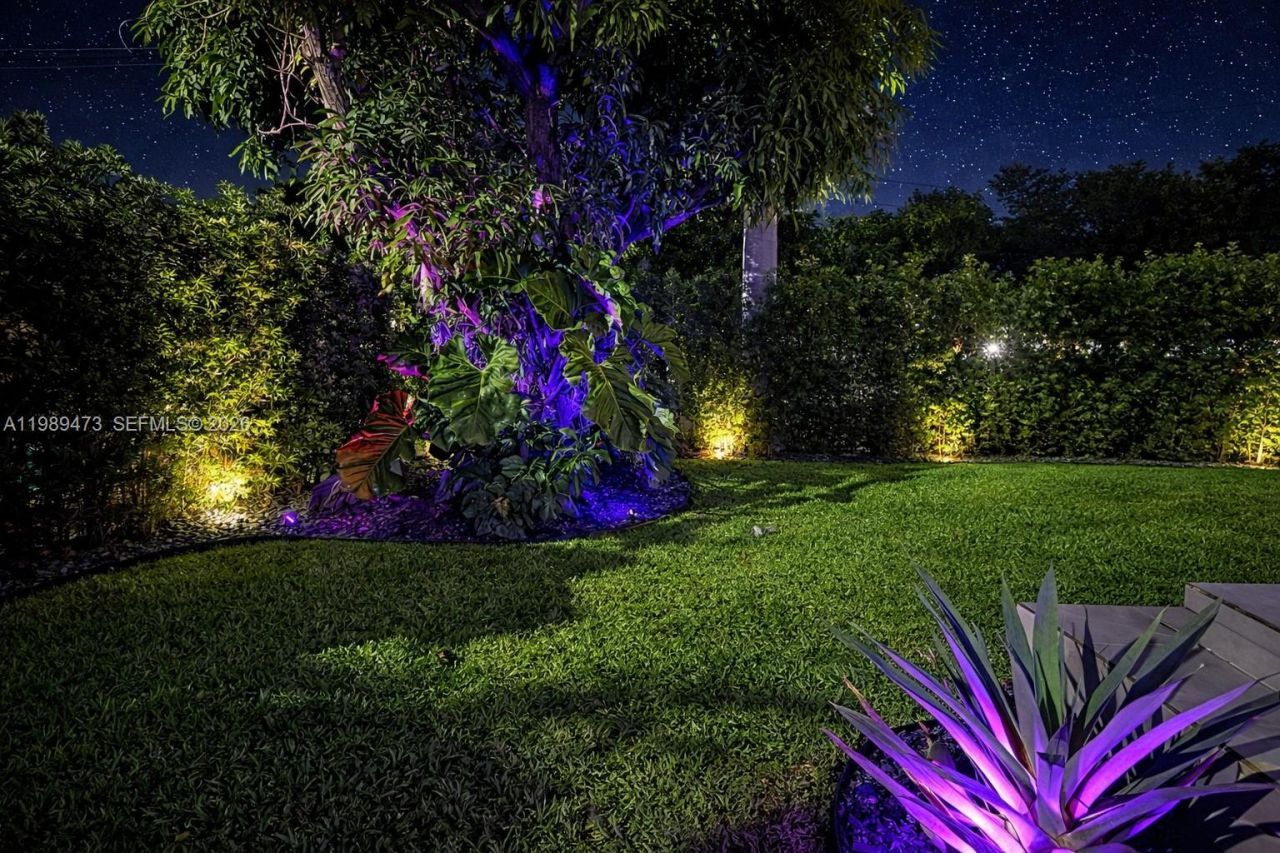 500 NW 43rd St, Miami, FL 33127 Photo