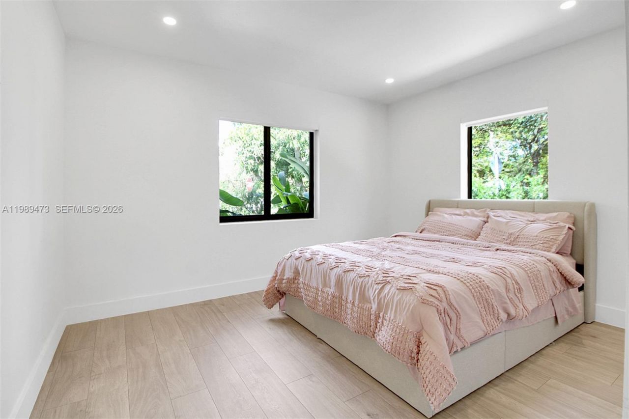 500 NW 43rd St, Miami, FL 33127 Photo