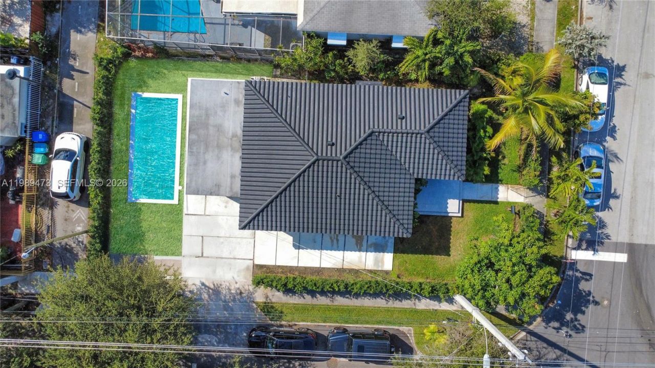 500 NW 43rd St, Miami, FL 33127 Photo