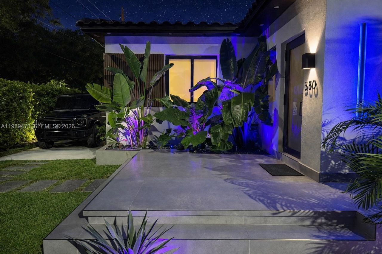 500 NW 43rd St, Miami, FL 33127 Photo