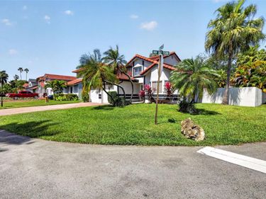 18198 NW 61st Ct, Hialeah, FL 33015