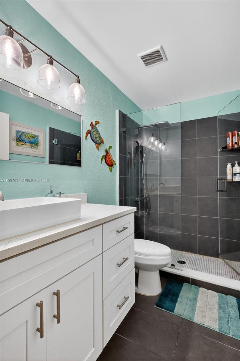 18198 NW 61st Ct , Hialeah, FL 33015 Photo