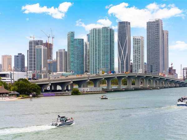 1000 Venetian Way , Unit 408, Miami, FL 33139