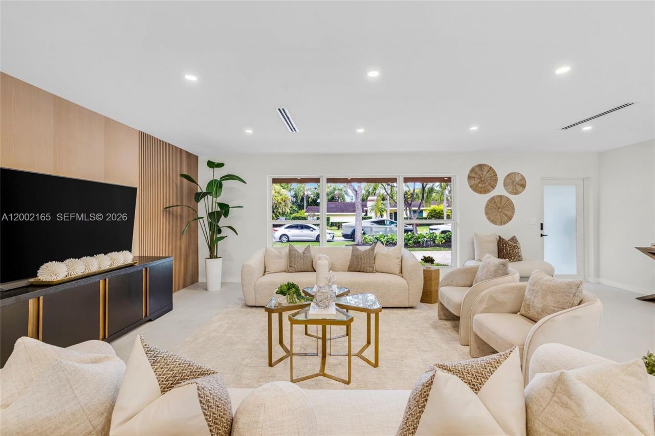 8230 SW 150th Dr, Palmetto Bay, FL 33158 Photo