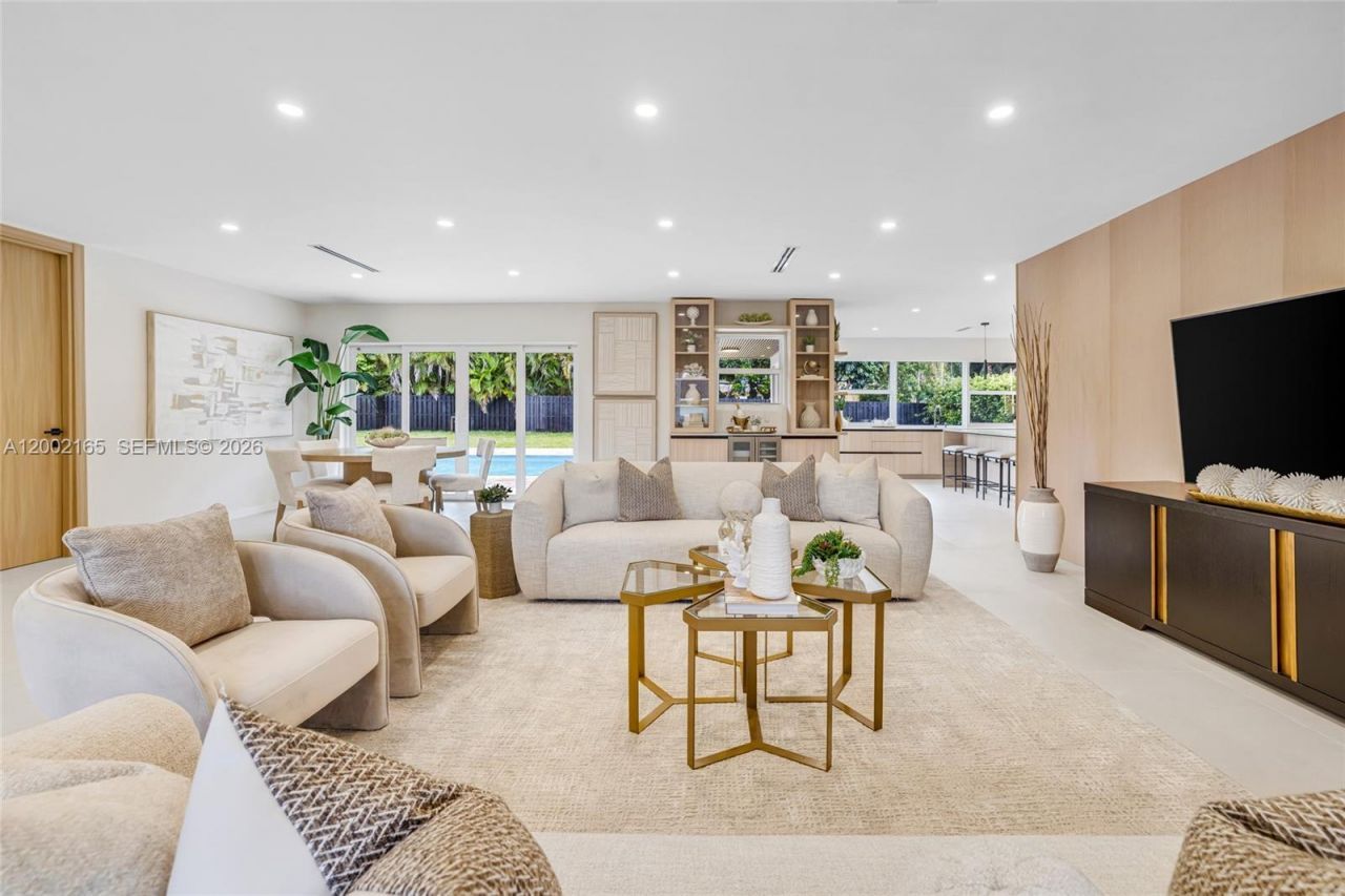 8230 SW 150th Dr, Palmetto Bay, FL 33158 Photo