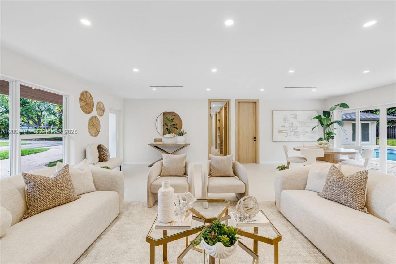 8230 SW 150th Dr, Palmetto Bay, FL 33158 Photo