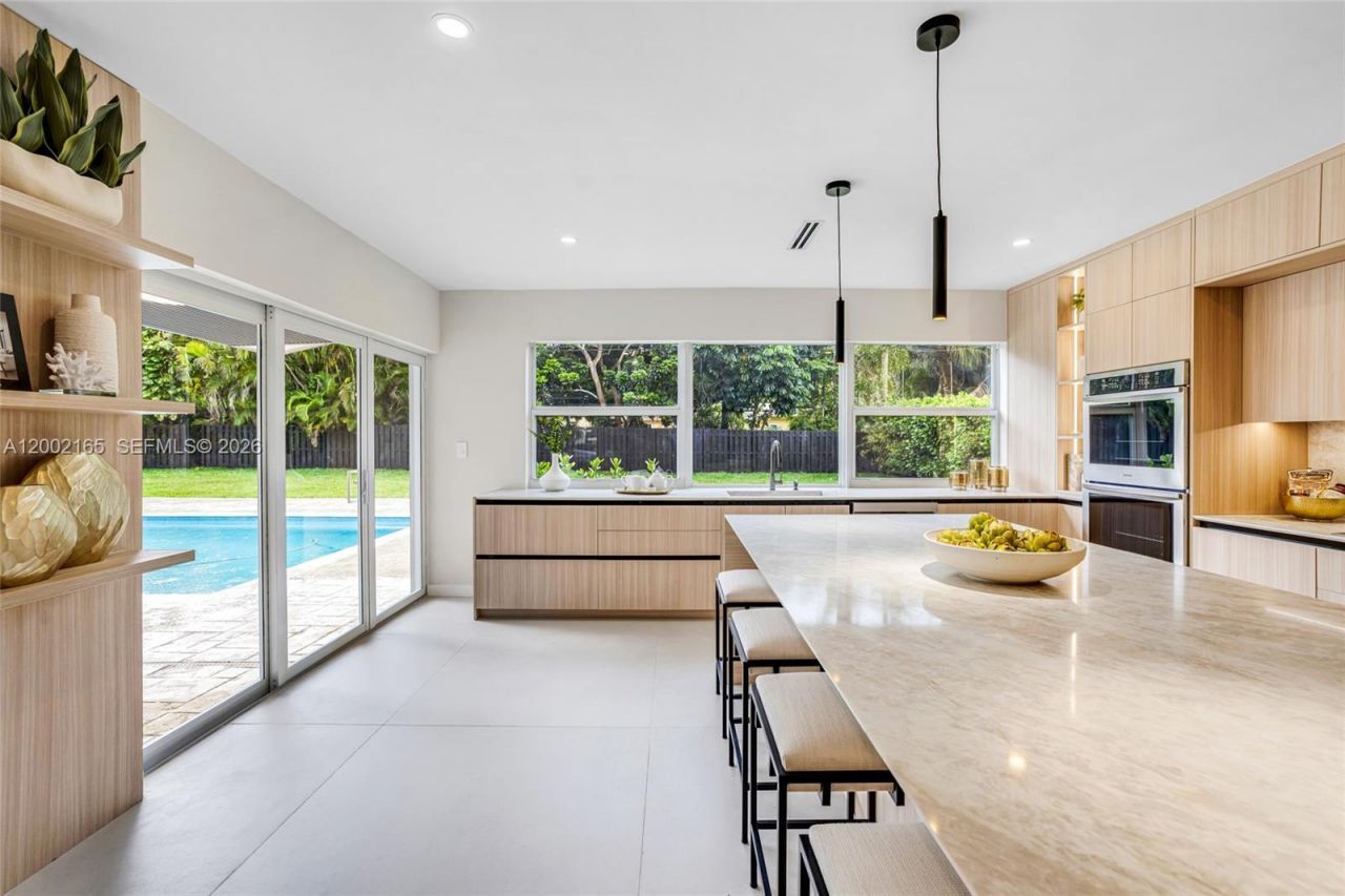 8230 SW 150th Dr, Palmetto Bay, FL 33158 Photo