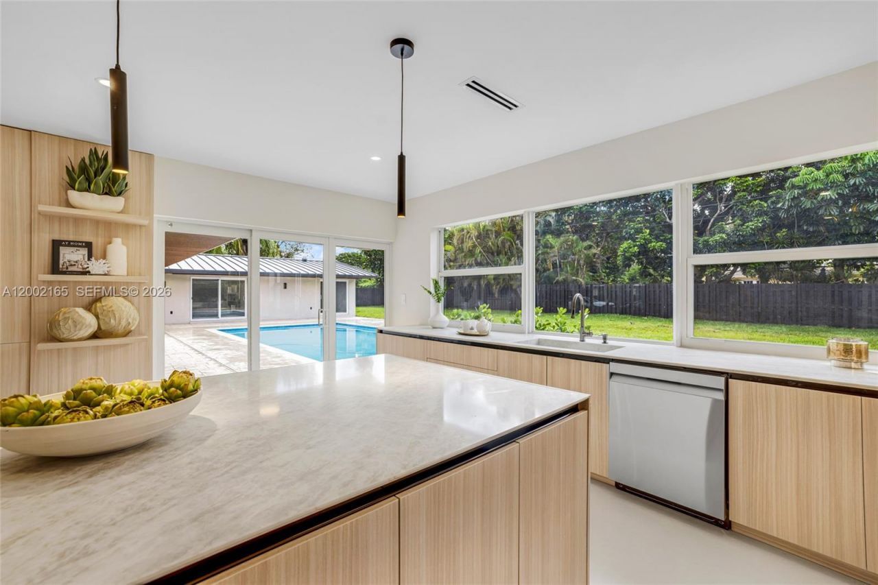 8230 SW 150th Dr, Palmetto Bay, FL 33158 Photo