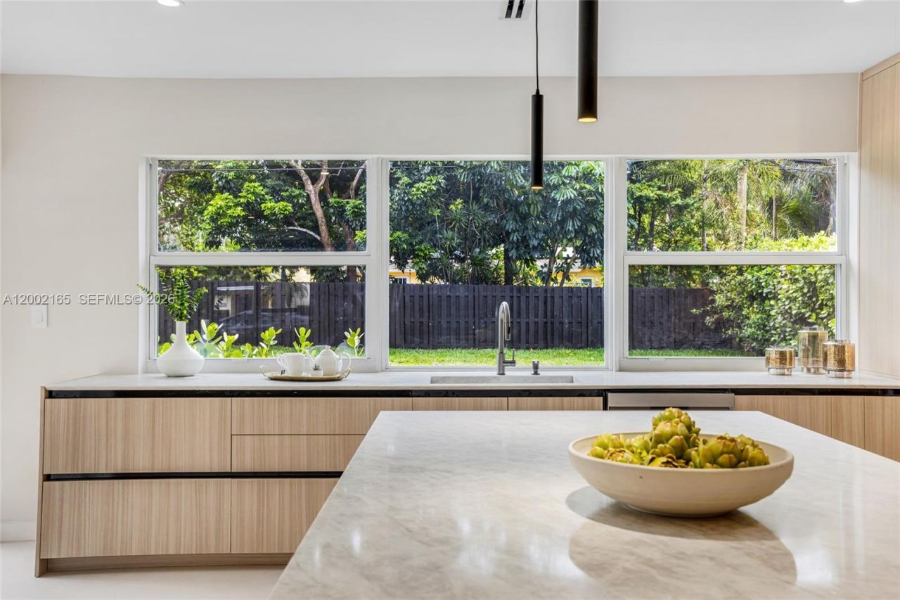 8230 SW 150th Dr, Palmetto Bay, FL 33158 Photo