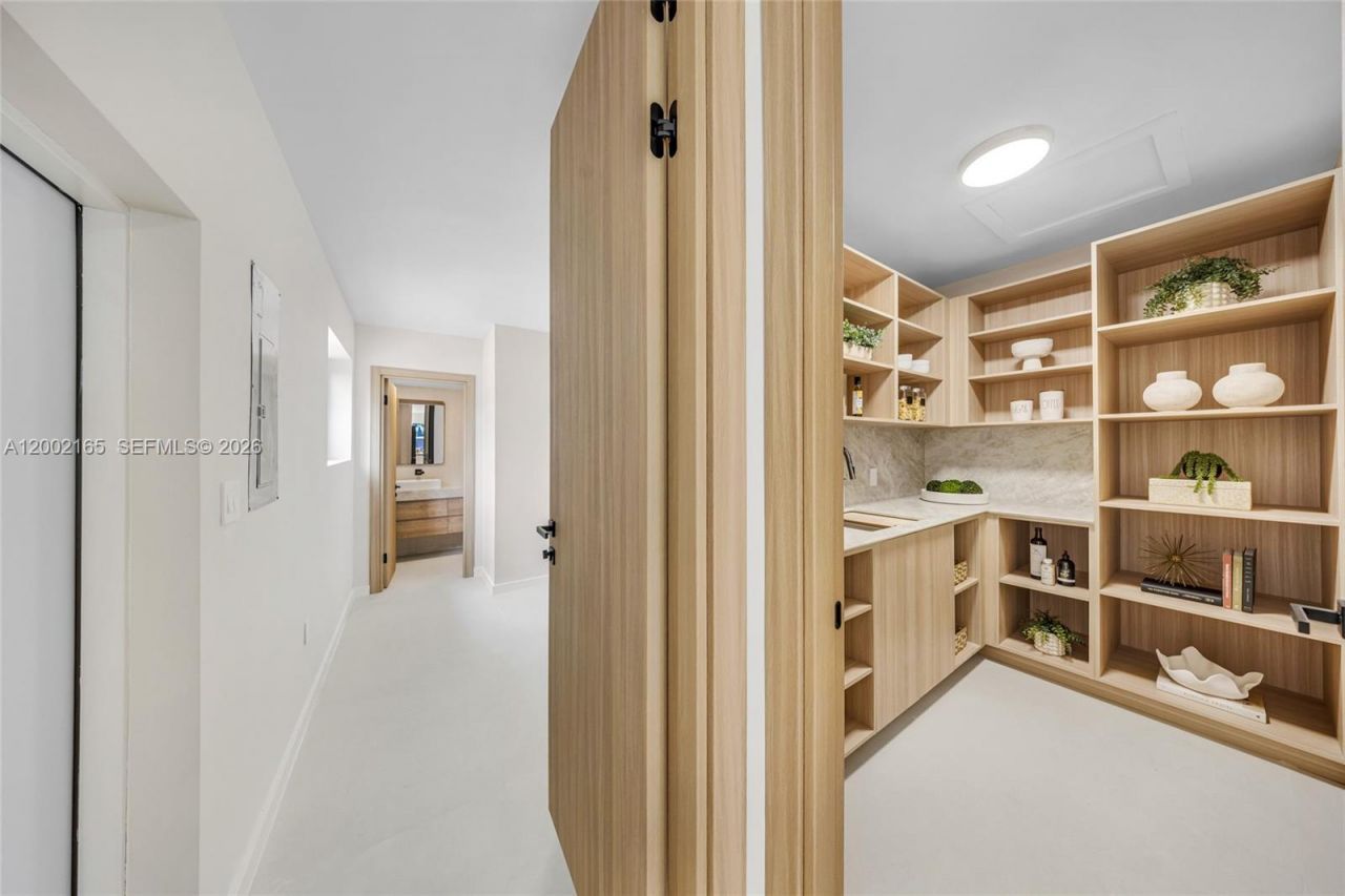 8230 SW 150th Dr, Palmetto Bay, FL 33158 Photo