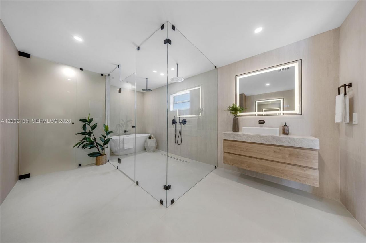 8230 SW 150th Dr, Palmetto Bay, FL 33158 Photo