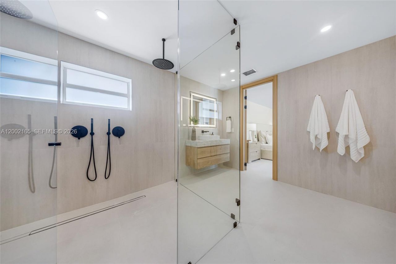 8230 SW 150th Dr, Palmetto Bay, FL 33158 Photo