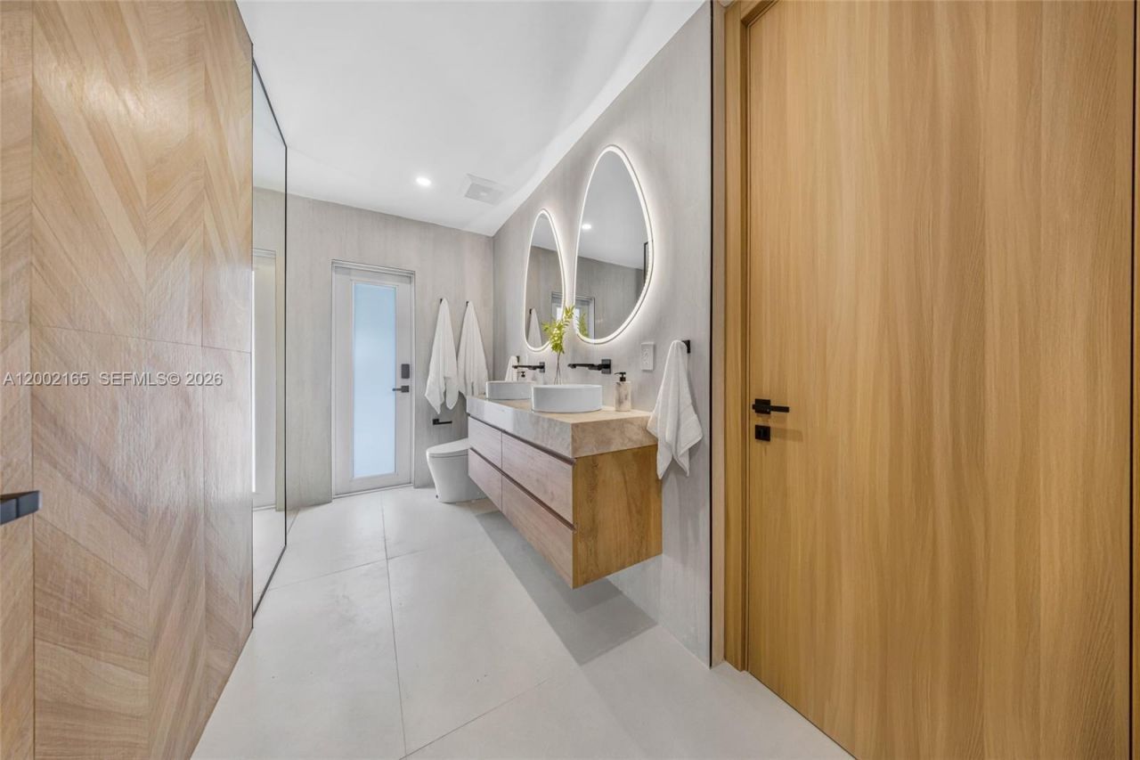 8230 SW 150th Dr, Palmetto Bay, FL 33158 Photo