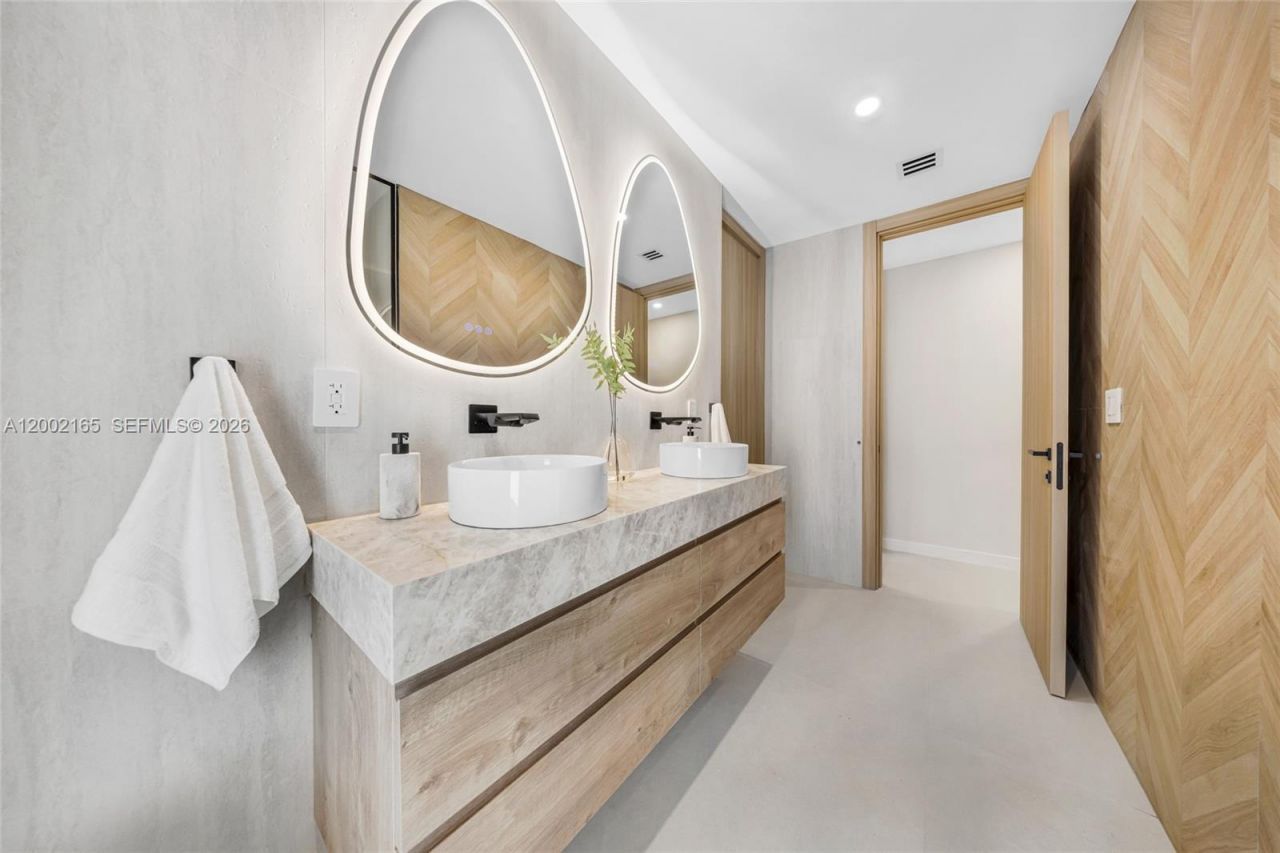 8230 SW 150th Dr, Palmetto Bay, FL 33158 Photo