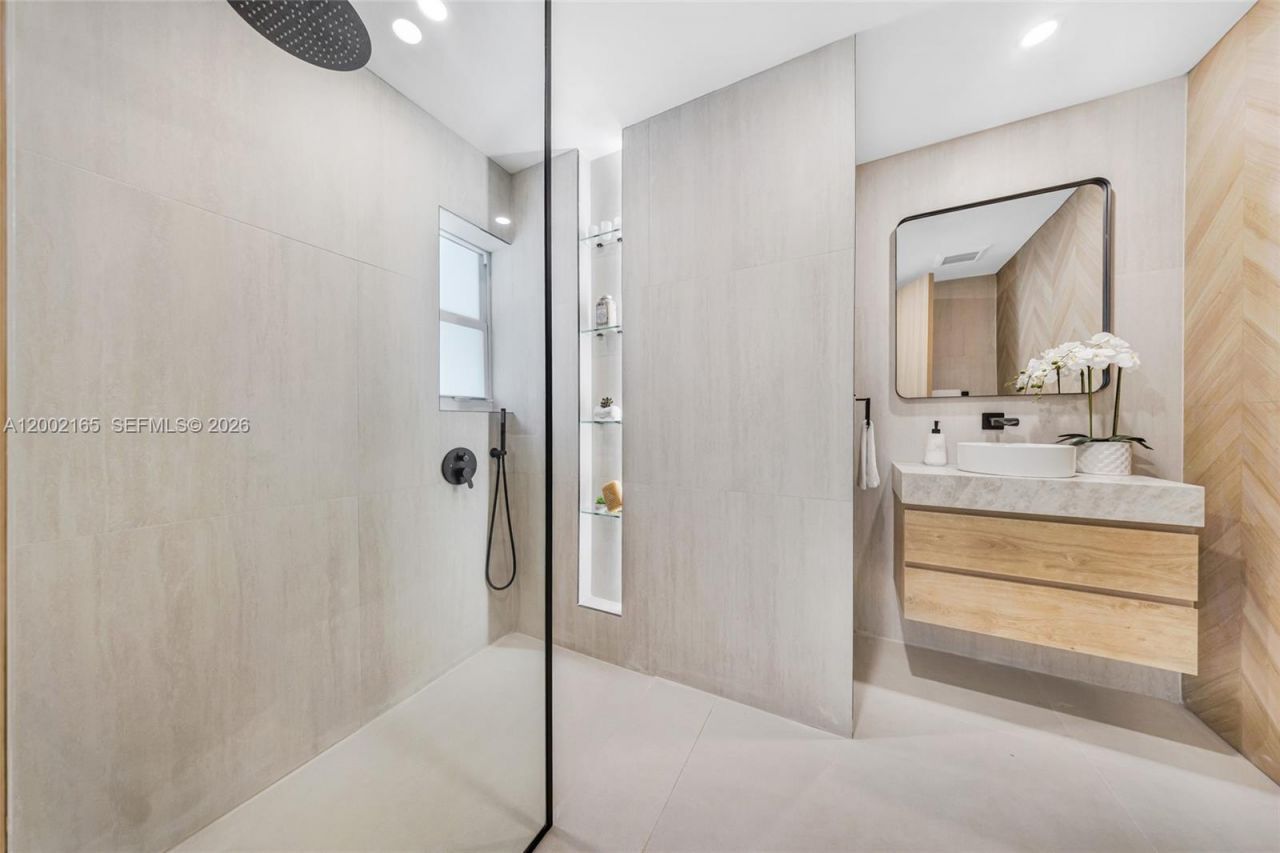 8230 SW 150th Dr, Palmetto Bay, FL 33158 Photo