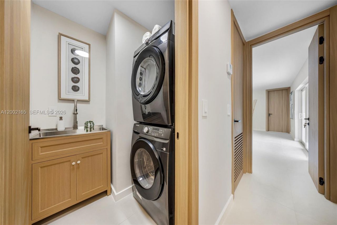 8230 SW 150th Dr, Palmetto Bay, FL 33158 Photo