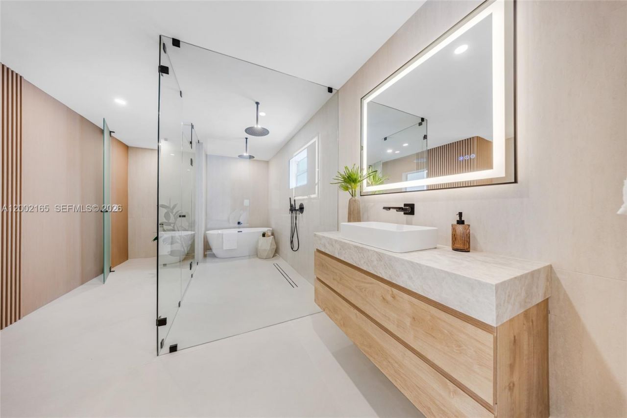 8230 SW 150th Dr, Palmetto Bay, FL 33158 Photo