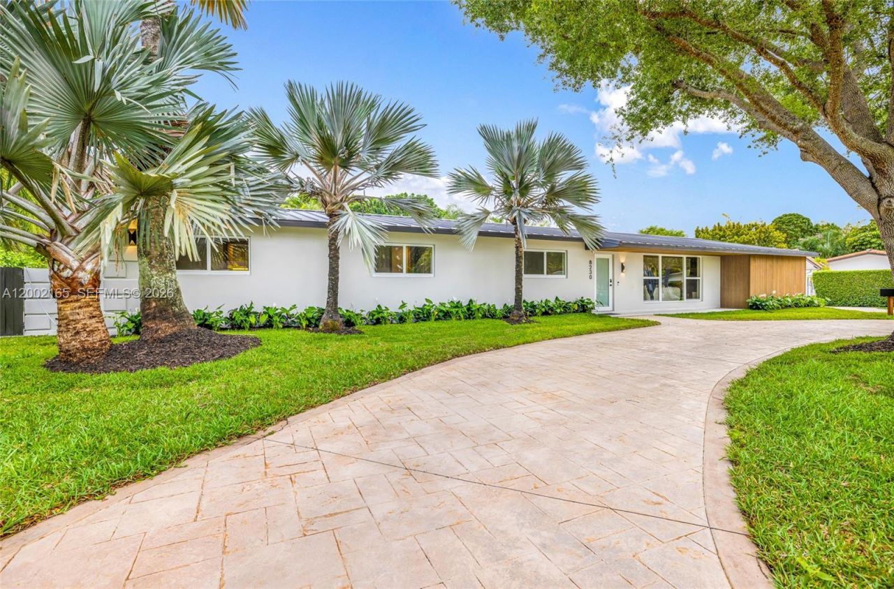 8230 SW 150th Dr, Palmetto Bay, FL 33158 Photo