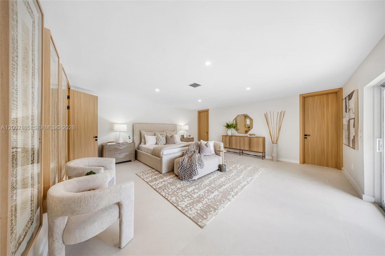 8230 SW 150th Dr, Palmetto Bay, FL 33158 Photo