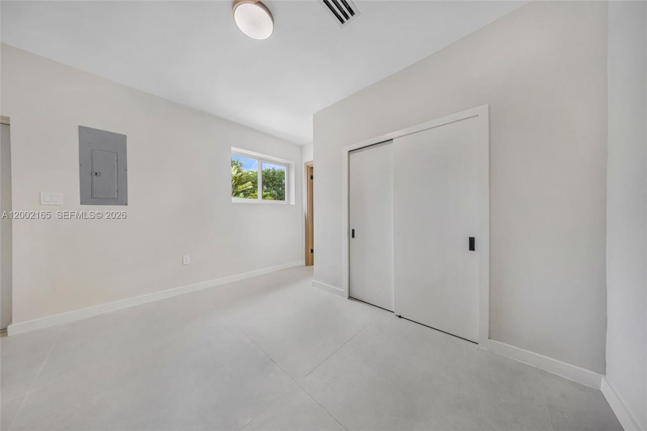 8230 SW 150th Dr, Palmetto Bay, FL 33158 Photo