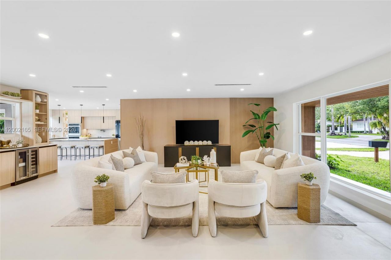 8230 SW 150th Dr, Palmetto Bay, FL 33158 Photo