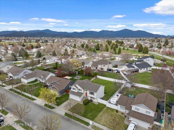 1115 W Palouse DR , Post Falls, ID 83854