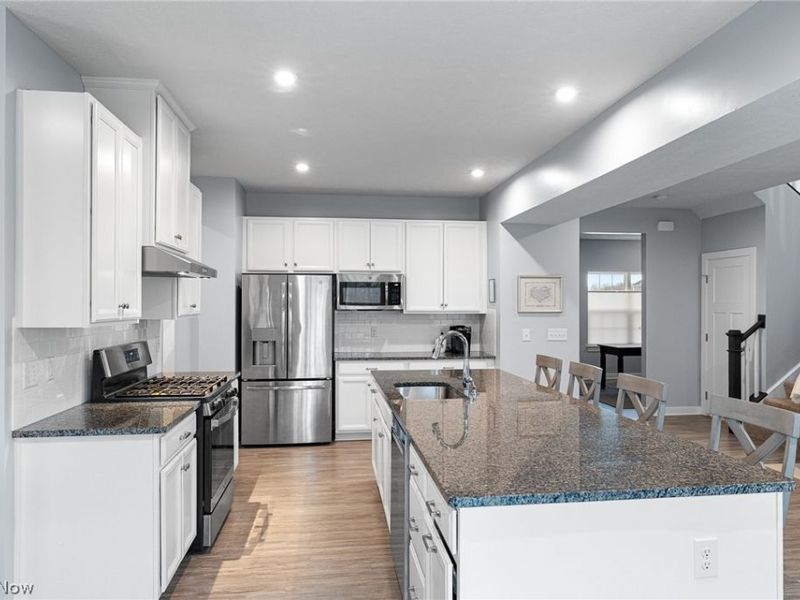 4955 Clifton Mill Drive, North Ridgeville, OH 44039 Photo 9