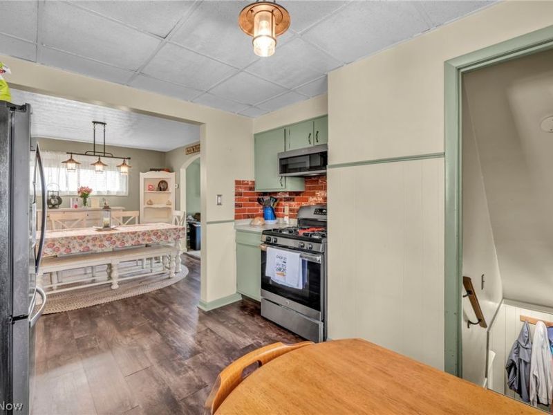 2902 Marmore Avenue, Parma, OH 44134 Photo 7