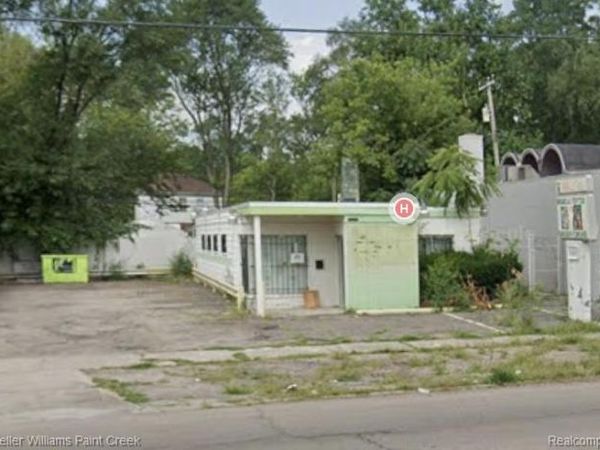 18041 Greenfield Road , Detroit, MI 48235