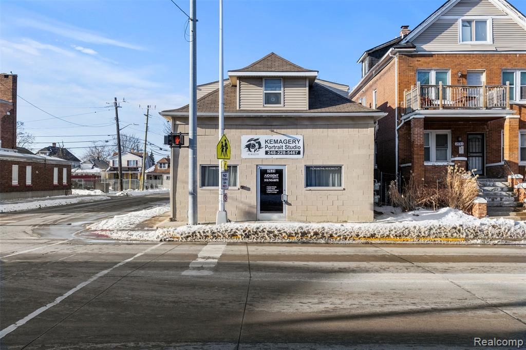 2635 Caniff Street, Hamtramck, MI 48212 Main Photo