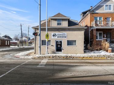 2635 Caniff Street, Hamtramck, MI 48212