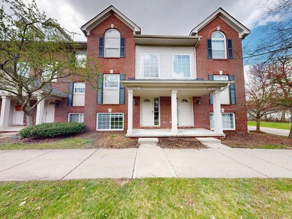 3073 Promenade Circle, Ann Arbor, MI 48108