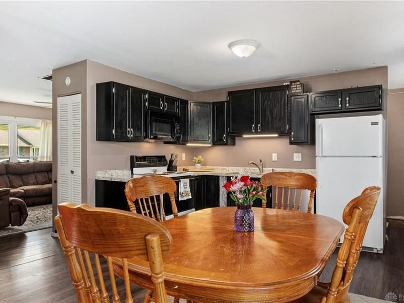 1816 Atkinson Drive, Xenia, OH 45385 Photo 8