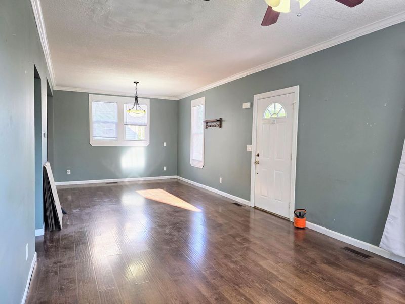 915 W Spring Street, Saint Marys, OH 45885 Photo 3