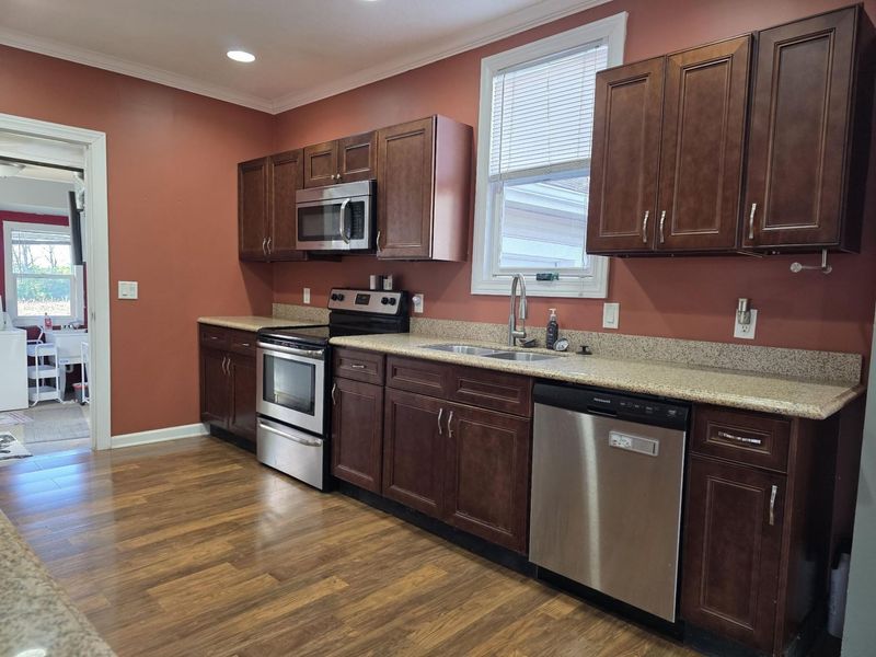 915 W Spring Street, Saint Marys, OH 45885 Photo 4