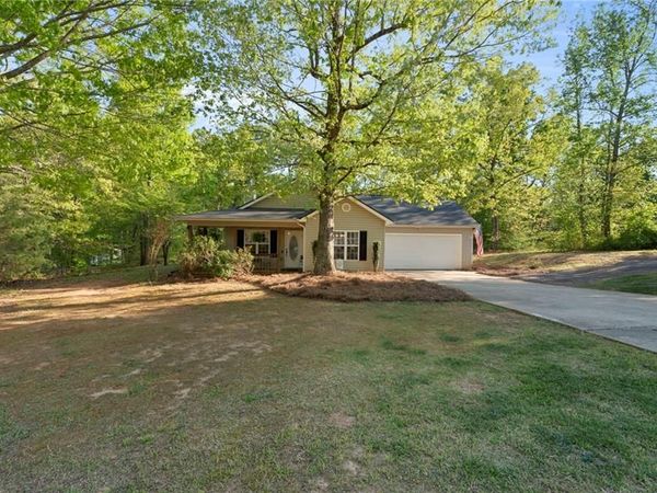 5320 Morgan Manor Drive, Lula, GA 30554