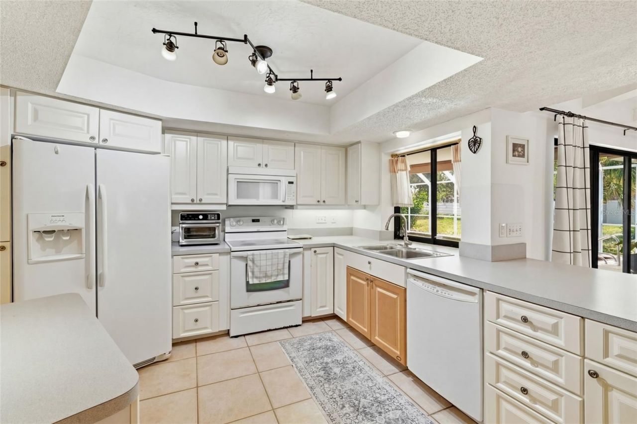 3927 Country View Lane, Sarasota, FL 34233 Photo
